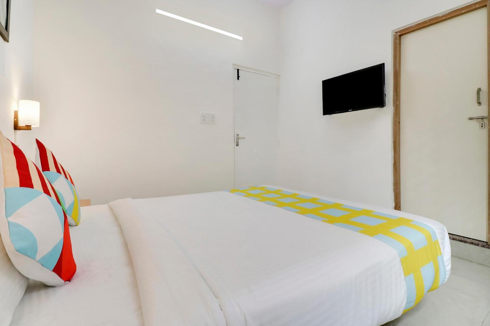 Hotel O Leva Homes Near Baiyappanahalli Metro Station Бангалор Екстериор снимка