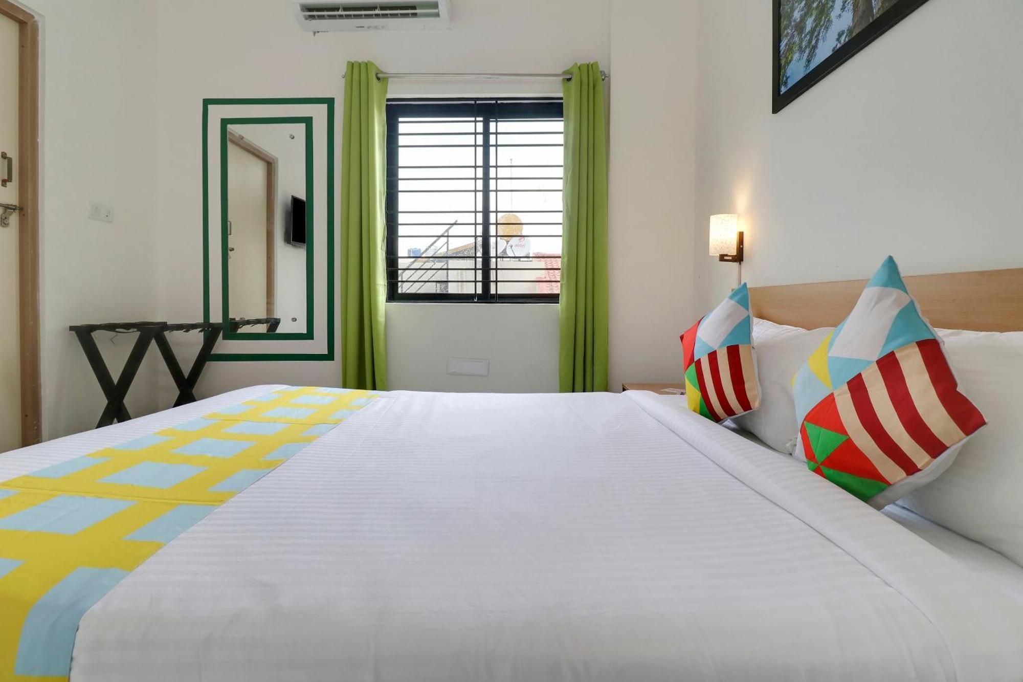 Hotel O Leva Homes Near Baiyappanahalli Metro Station Бангалор Екстериор снимка